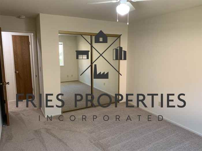 15941 Maubert Ave #5 - Photo 6 of 12