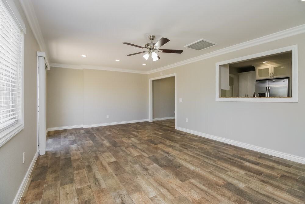 1401 N Ironwood St - Photo 6 of 16