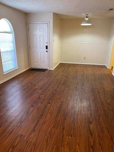 4705 Diaz Ave - Photo 2 of 3