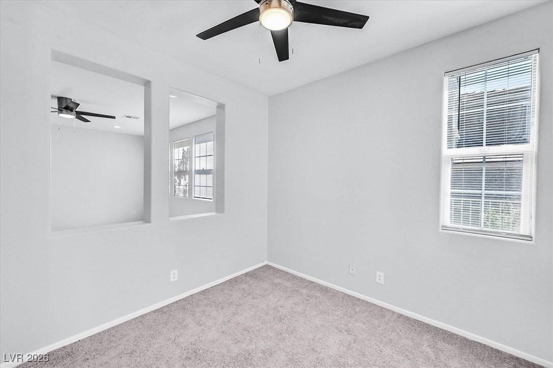 7556 Creative Ct - Photo 7 of 35