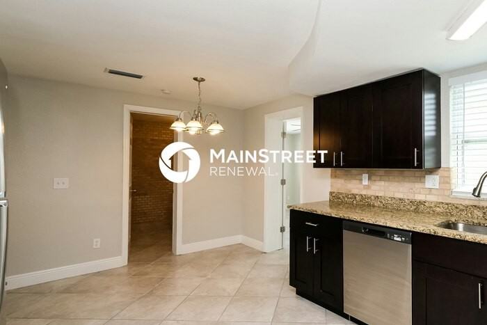 3415 Rosefield Dr - Photo 5 of 16