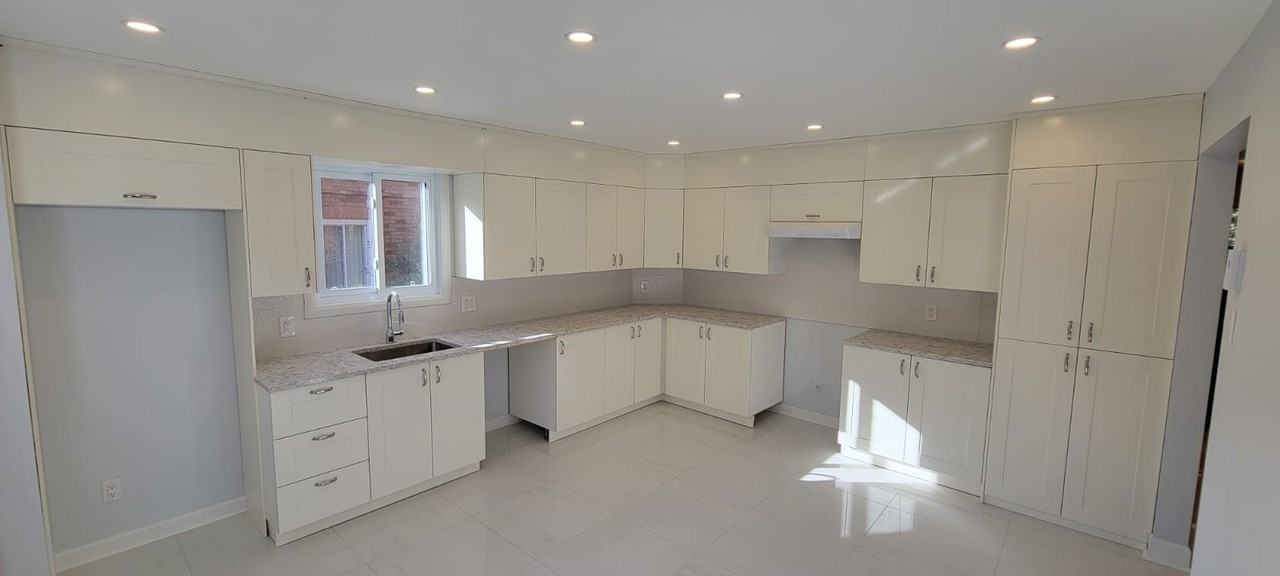 9030 Rue Saint-Urbain - Photo 2 of 10