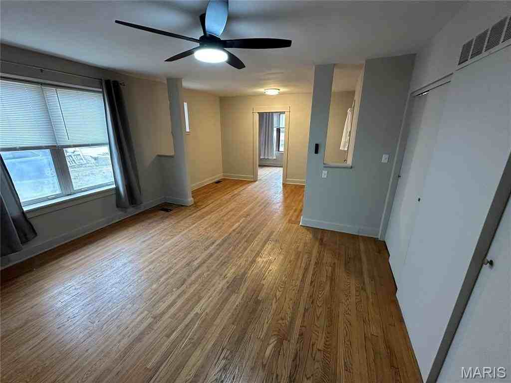 6011 Magnolia Ave #1E - Photo 5 of 9