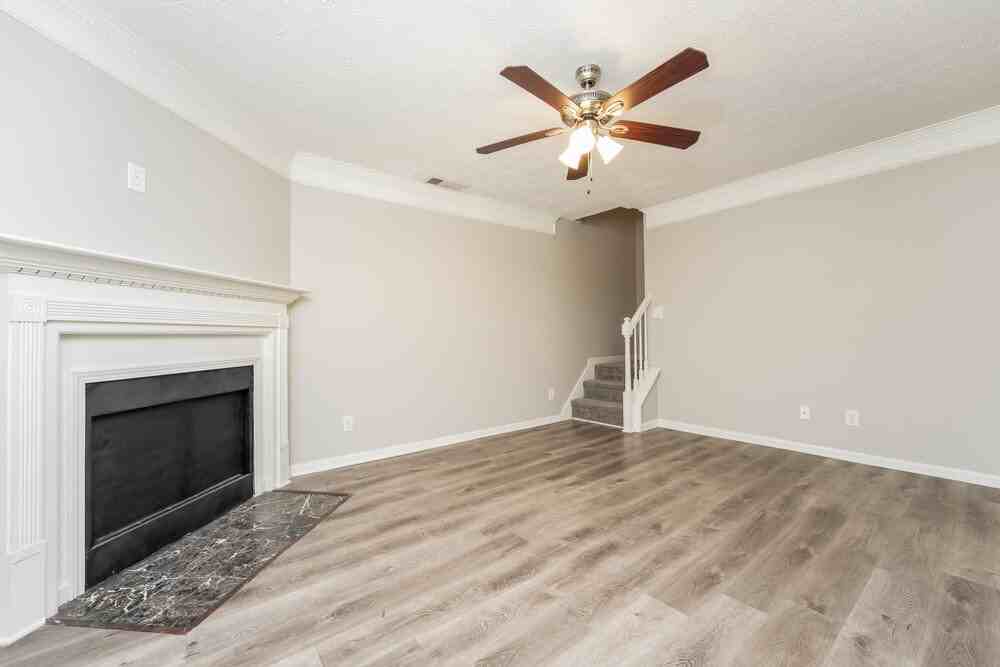 1569 Dillard Rd - Photo 5 of 17