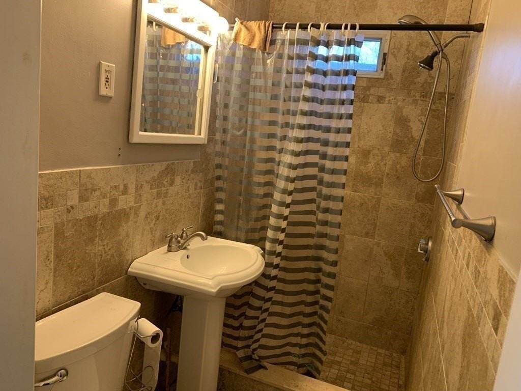 118 Sumner St Apt 3 #3 - Photo 7 of 8