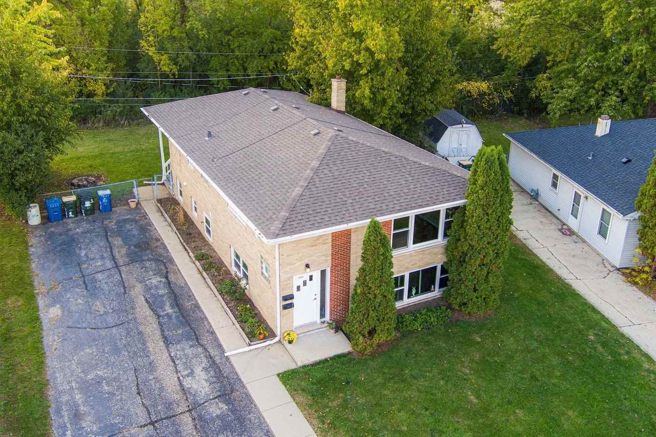 286 Wayne Ct Apt 2 #2 - Photo 3 of 26