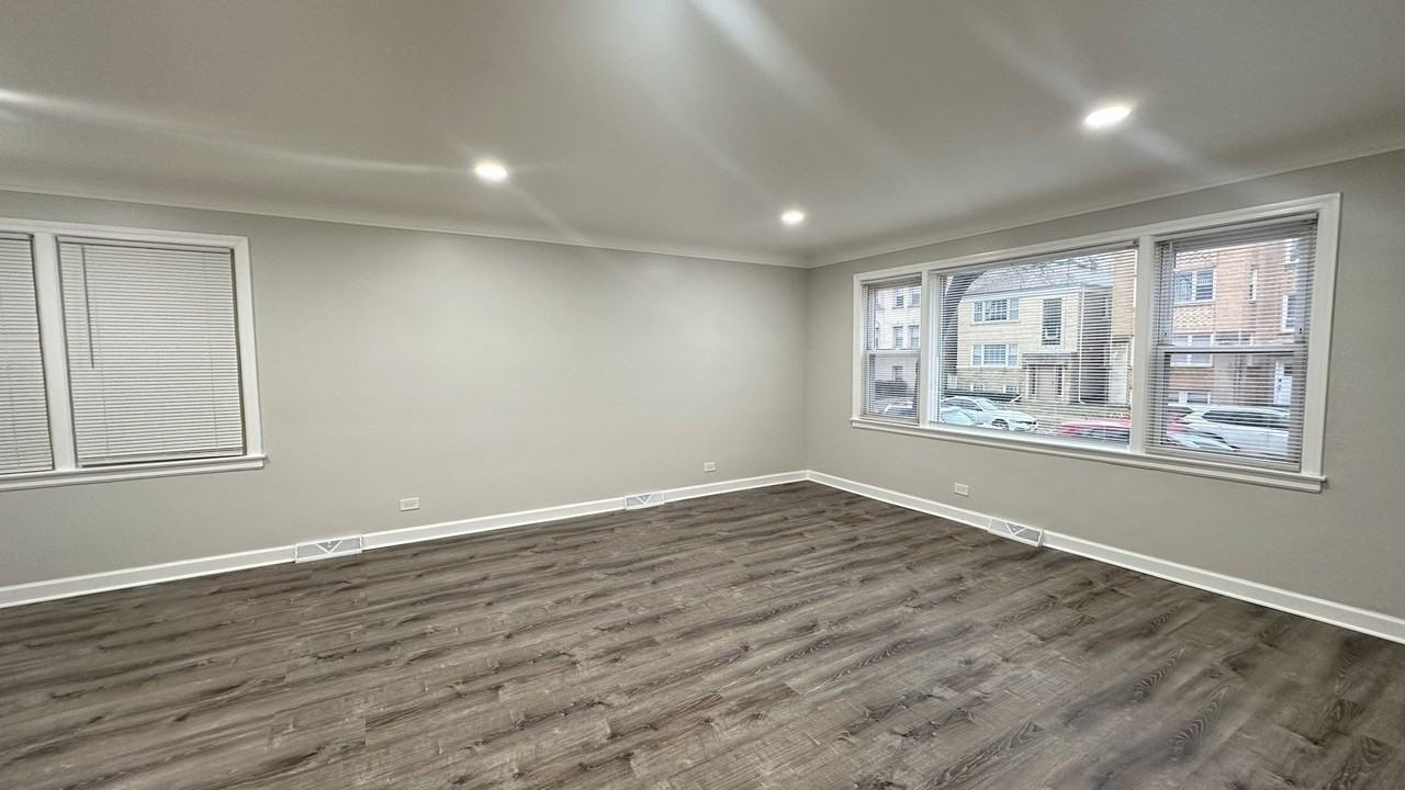 5715 N Spaulding Ave Apt 1 #1 - Photo 2 of 15