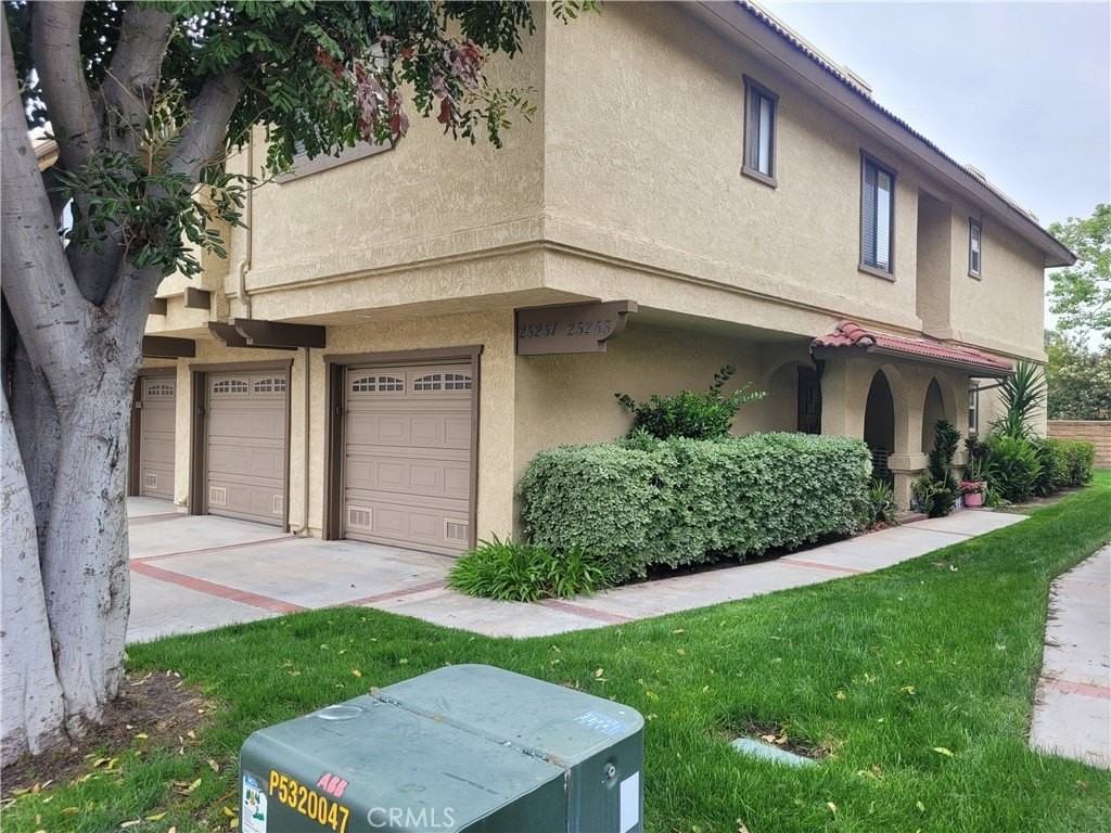 25251 Oak Canyon Ln - Photo 2 of 38