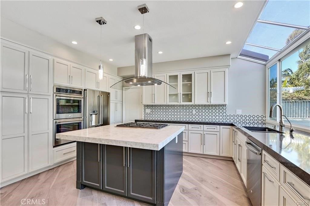 8161 E Marblehead Way - Photo 6 of 24