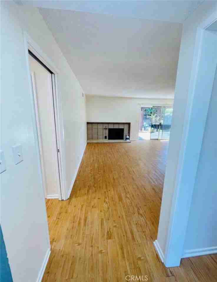 12826 Bailey St - Photo 3 of 26