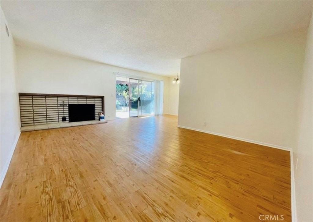 12826 Bailey St - Photo 5 of 26