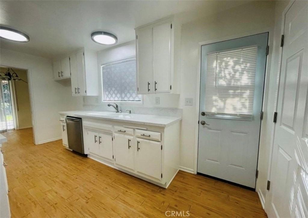 12826 Bailey St - Photo 7 of 26