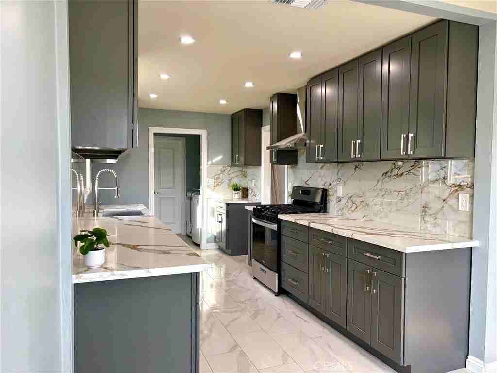 16014 Horace St - Photo 4 of 19