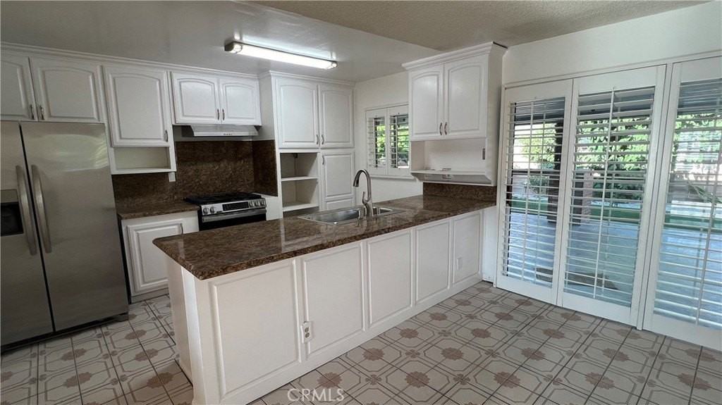 7728 Sausalito Ave - Photo 7 of 25