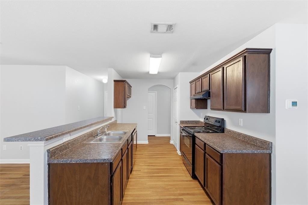 5720 Fathom Dr - Photo 3 of 13