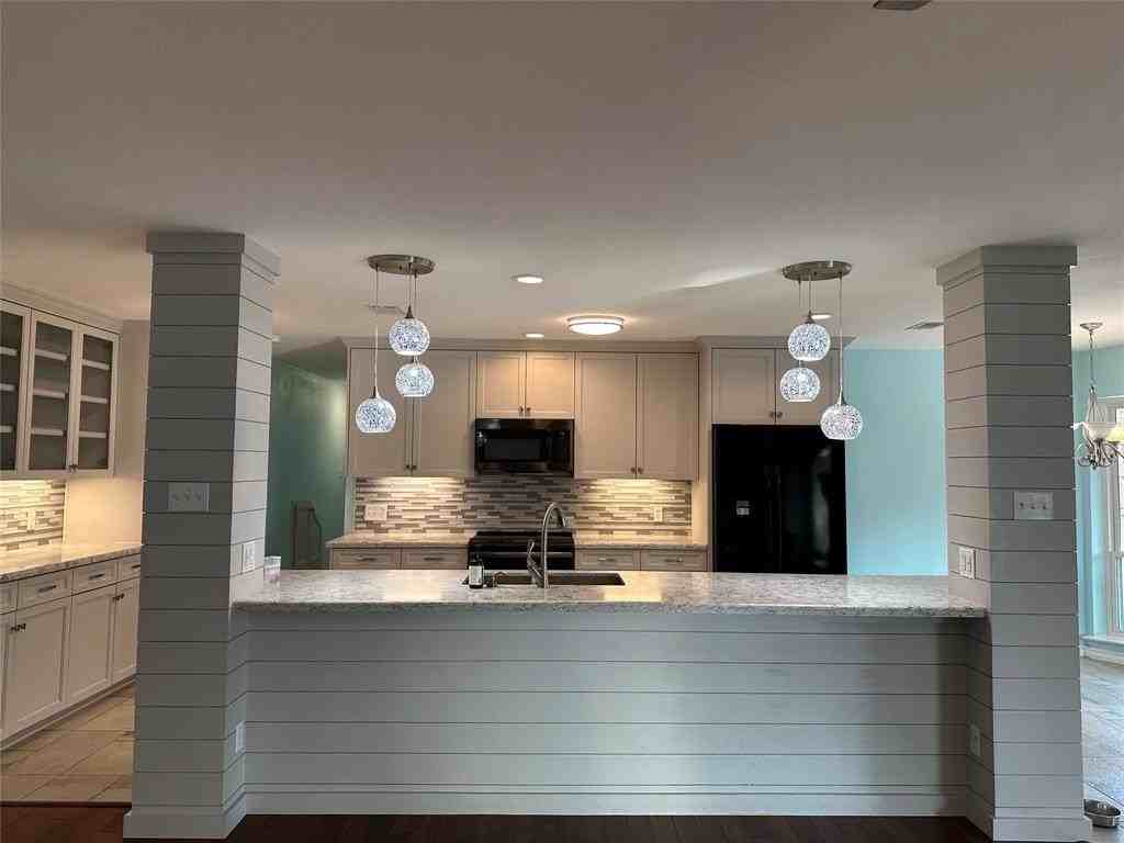 2032 Briar Trl - Photo 3 of 33