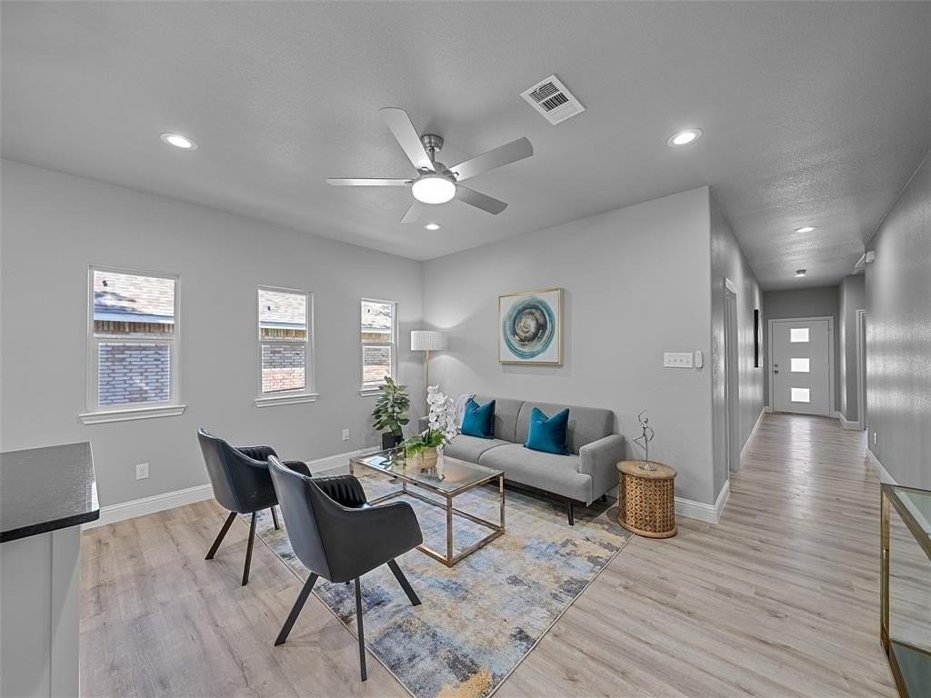 2524 Marjorie Ave - Photo 2 of 6