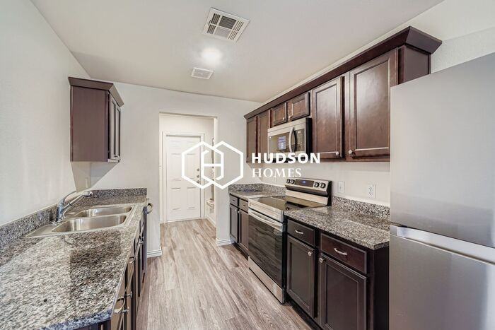 2318 N 15th A St - Photo 5 of 14