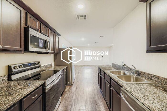 2318 N 15th A St - Photo 6 of 14