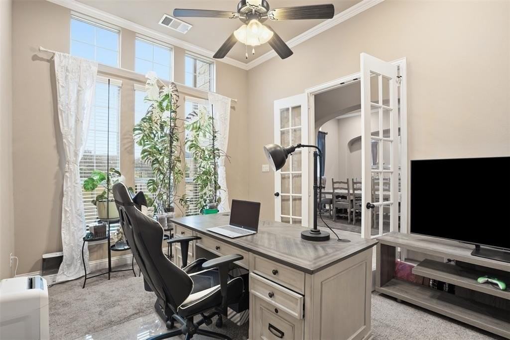 9801 Broiles Ln - Photo 7 of 38