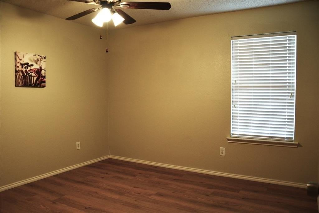 9809 Carter Dr - Photo 6 of 40