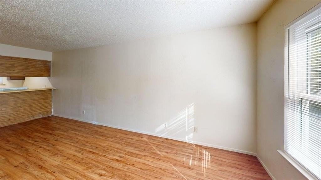 410 Bryan St #17 - Photo 7 of 14