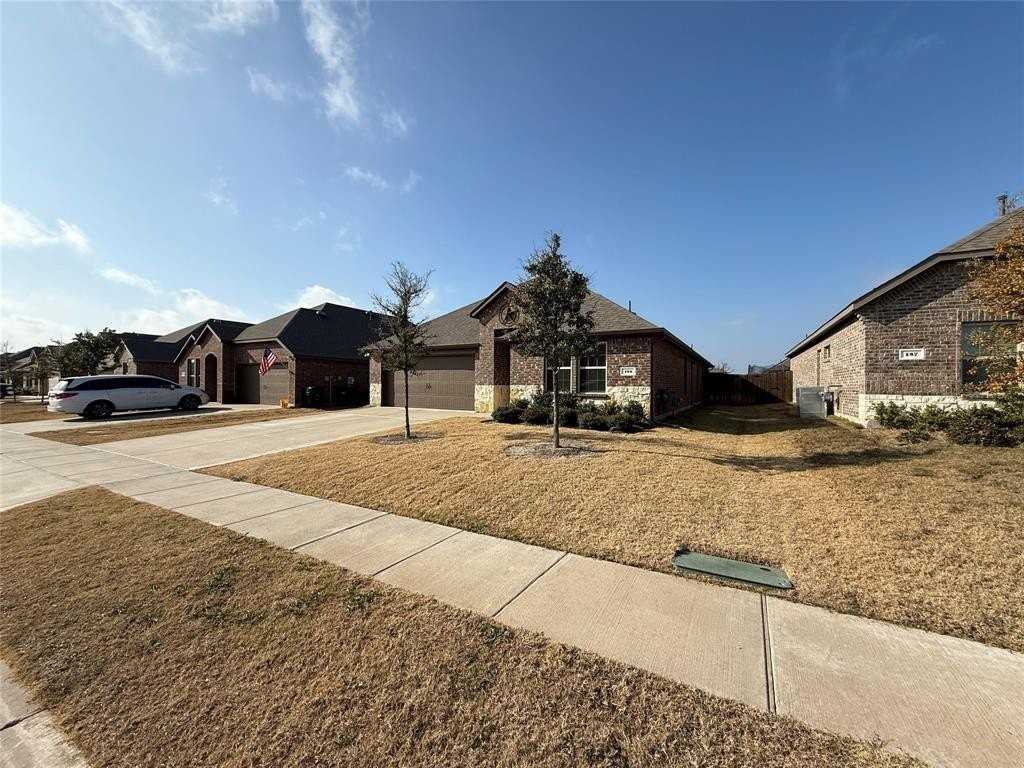 155 Coyote Trl - Photo 2 of 25