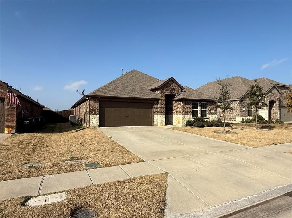 155 Coyote Trl - Photo 3 of 25