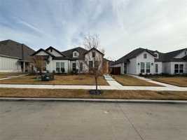 featured image of 2133 Eastus Ln