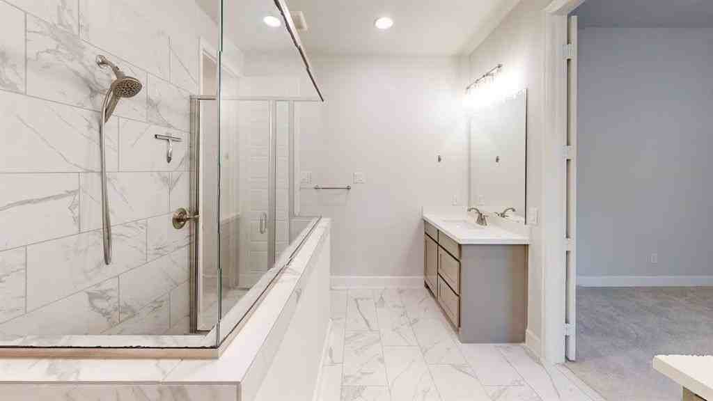 2133 Eastus Ln - Photo 4 of 20