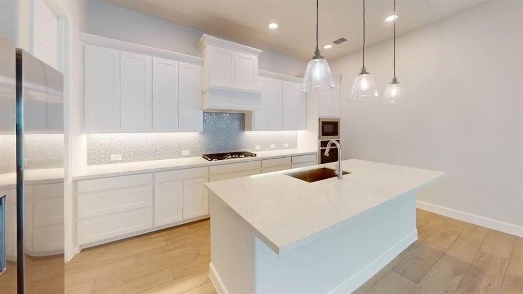 2133 Eastus Ln - Photo 6 of 20