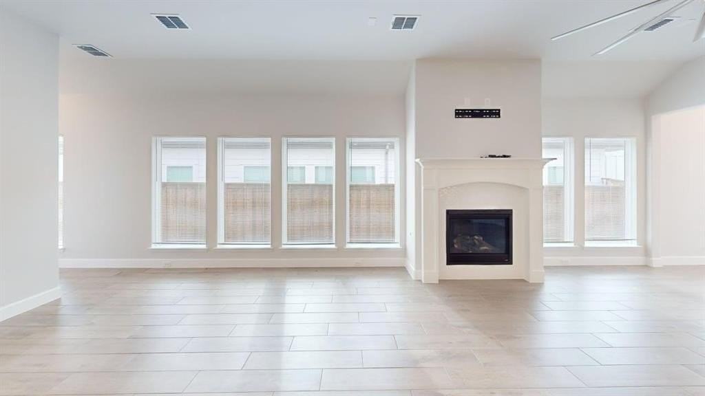 2133 Eastus Ln - Photo 7 of 20