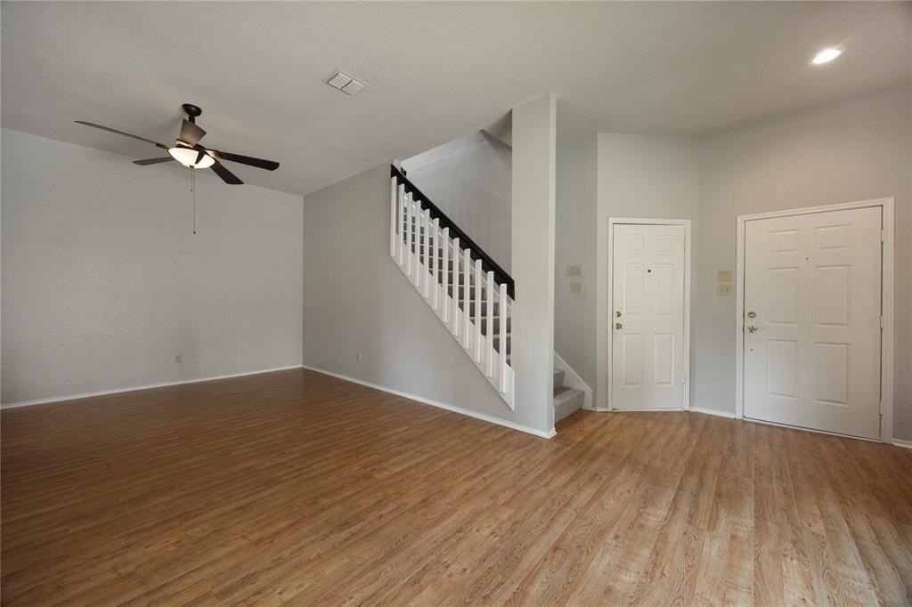 464 Arbor Club Ln - Photo 7 of 40