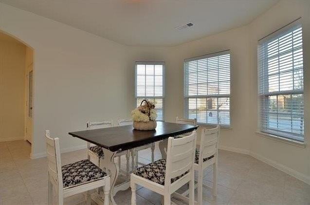 1804 Olive Ln - Photo 5 of 23