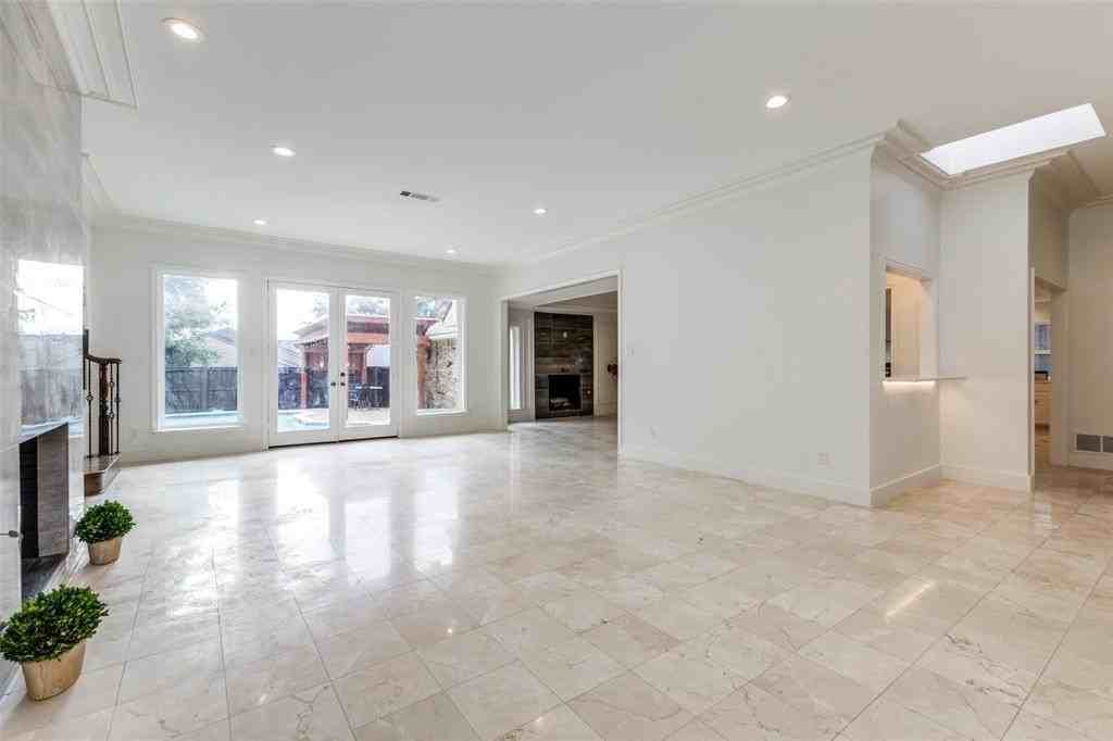 5738 Deseret Trl - Photo 4 of 40