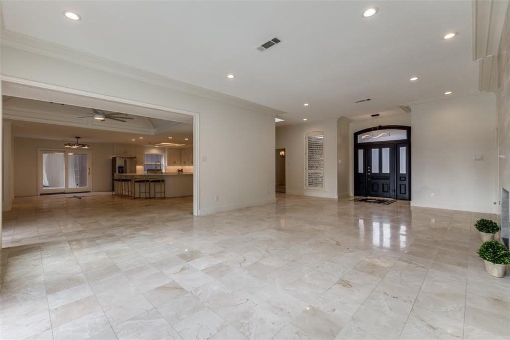 5738 Deseret Trl - Photo 5 of 40