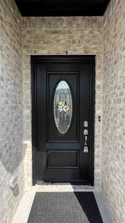 8101 Scott Dr - Photo 2 of 24