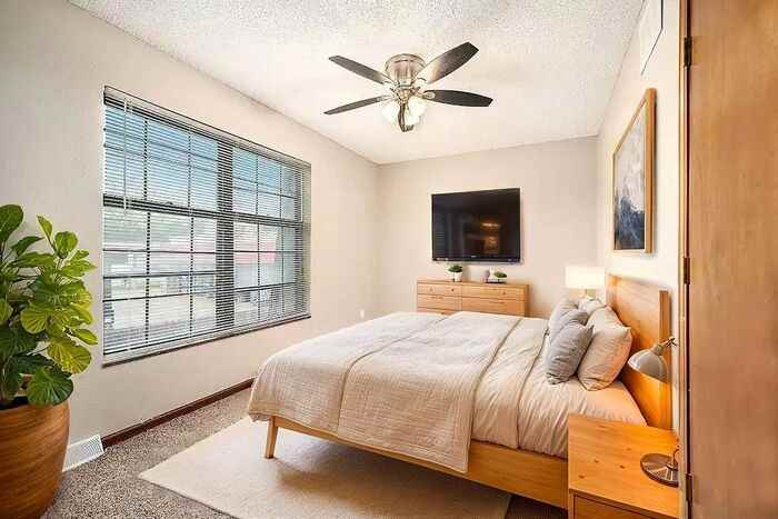 206 Nw Woods Chapel Rd - Photo 7 of 21