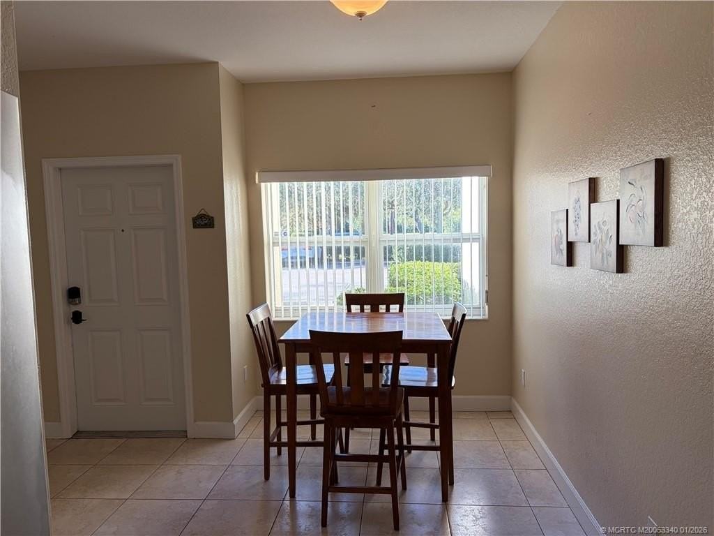 4210 Gator Trace Ave #B - Photo 3 of 44