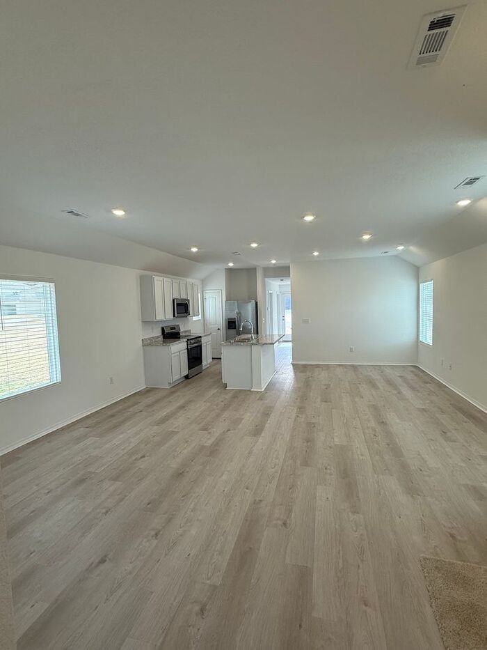 10428 Marilyn Dr - Photo 7 of 13