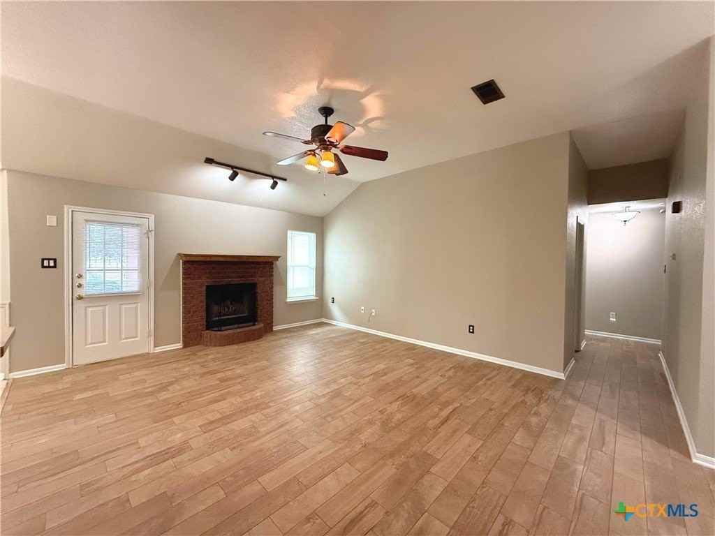 1002 Northern Dancer Dr - Photo 2 of 21