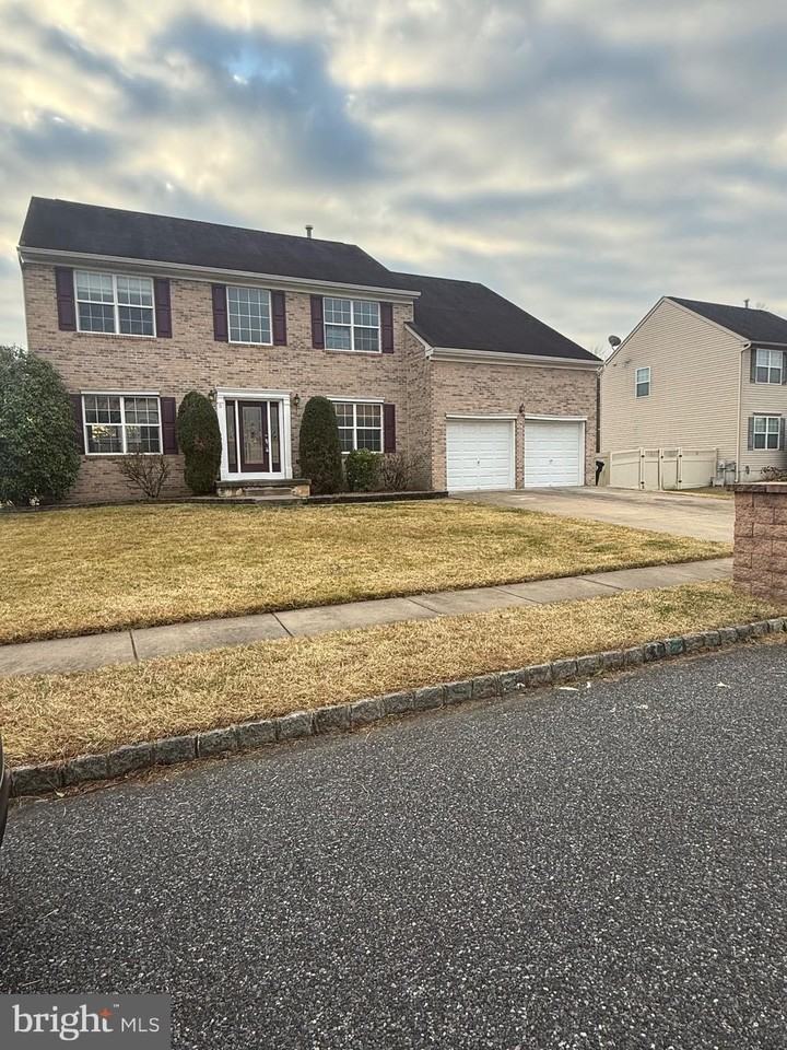 5 English Ivy Dr - Photo 2 of 25