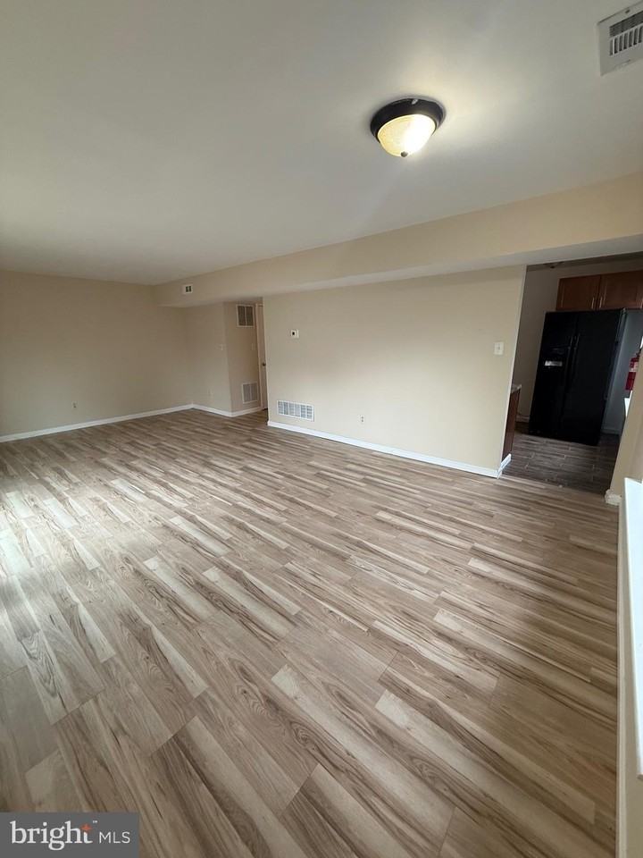 8 Hewitt Ln - Photo 6 of 15