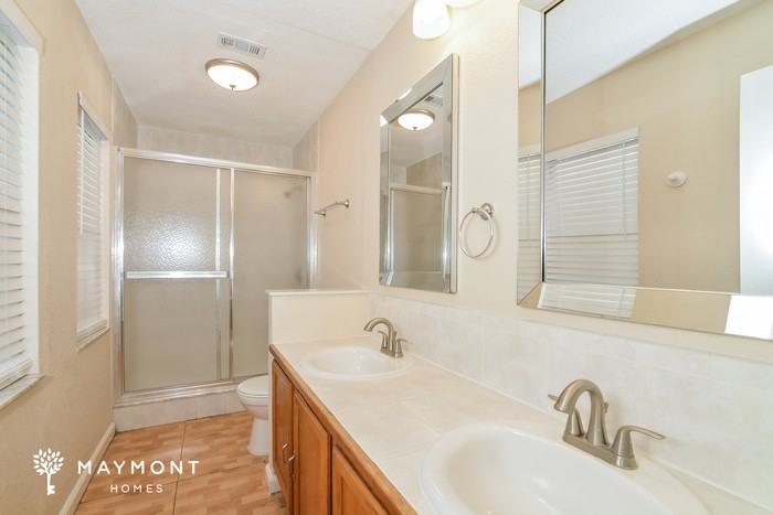 1019 Apopka Woods Ln - Photo 7 of 12