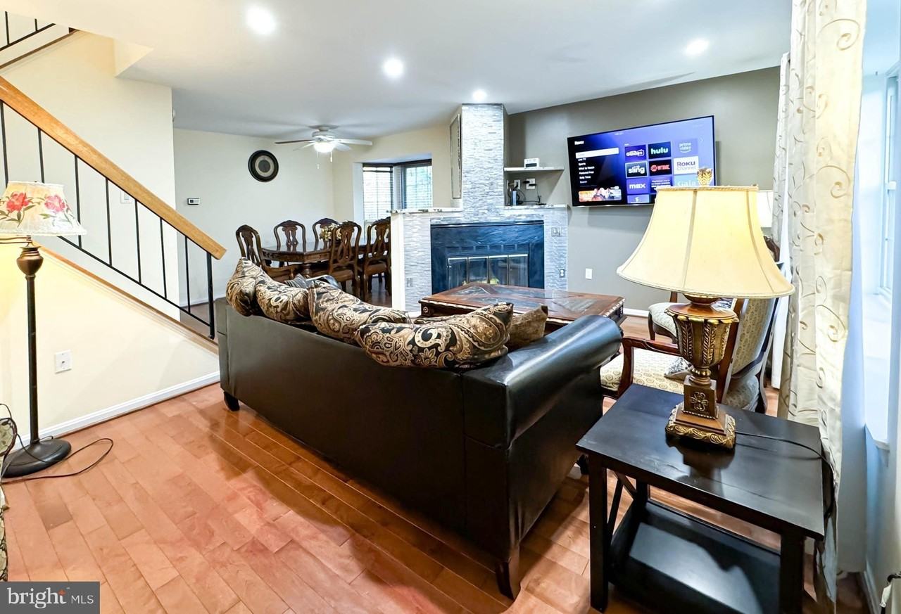 14212 Savannah Dr - Photo 3 of 27