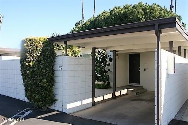 61 Redwood Ave - Photo 3 of 22