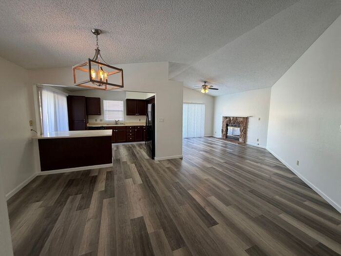 6381 Enchanted Valley Dr - Photo 3 of 18