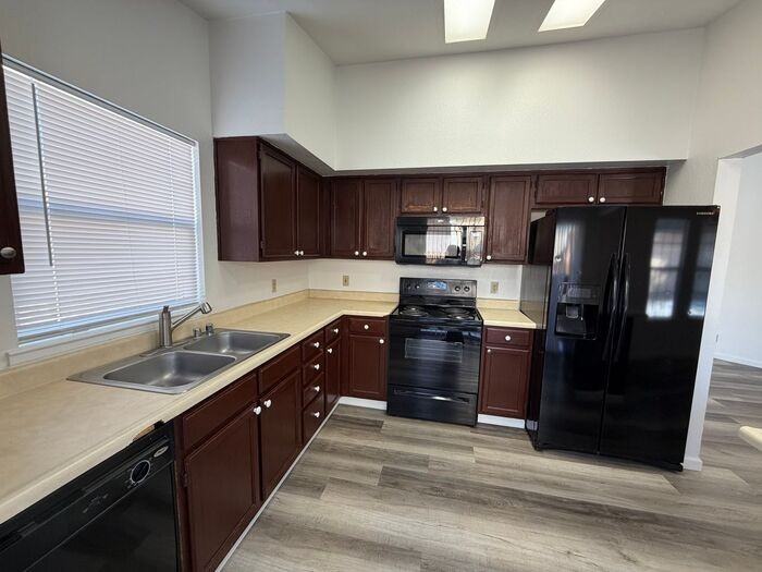 6381 Enchanted Valley Dr - Photo 6 of 18