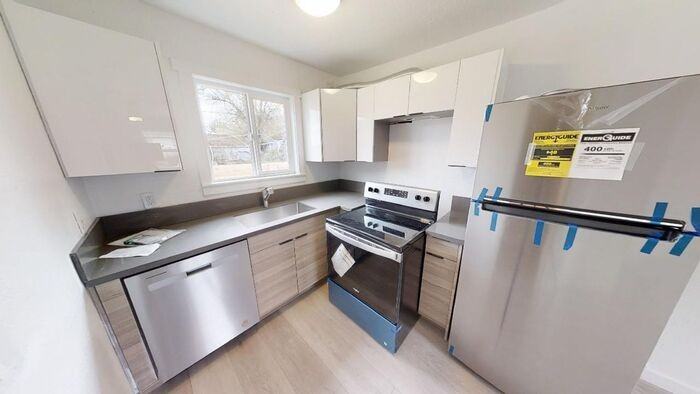 11518 Ne Sandy Blvd #5 - Photo 7 of 14