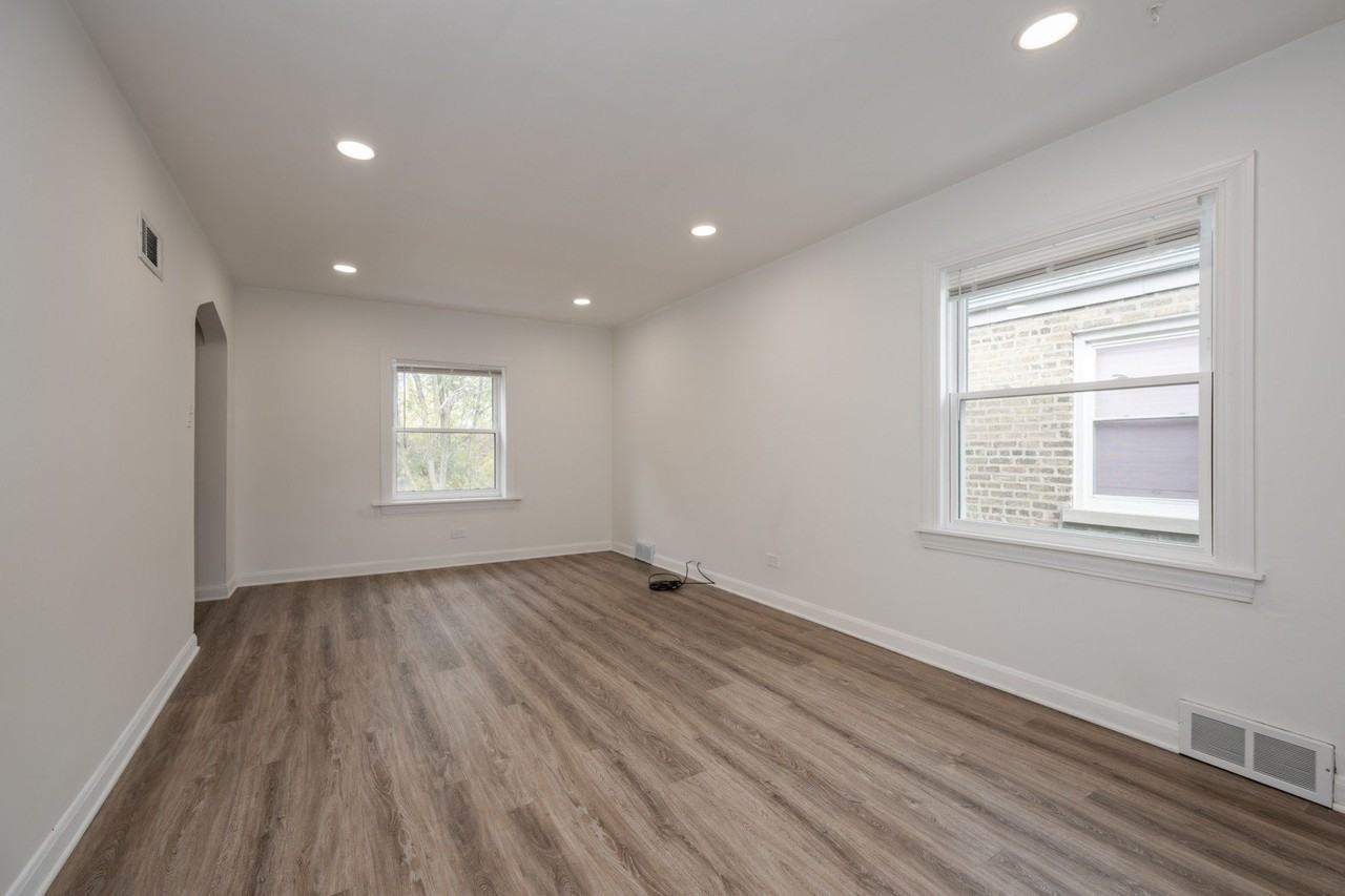 4407 W Wrightwood Ave Unit 2 #2 - Photo 7 of 10